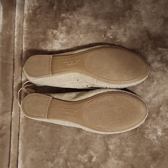 American Eagle Flats New no tags - Picture 2 of 6